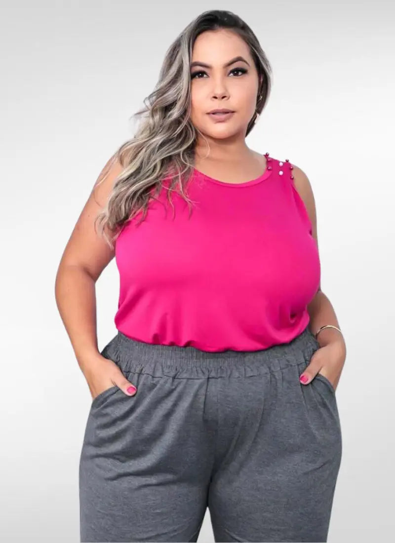 Regata Feminina plus size com pérola no ombro