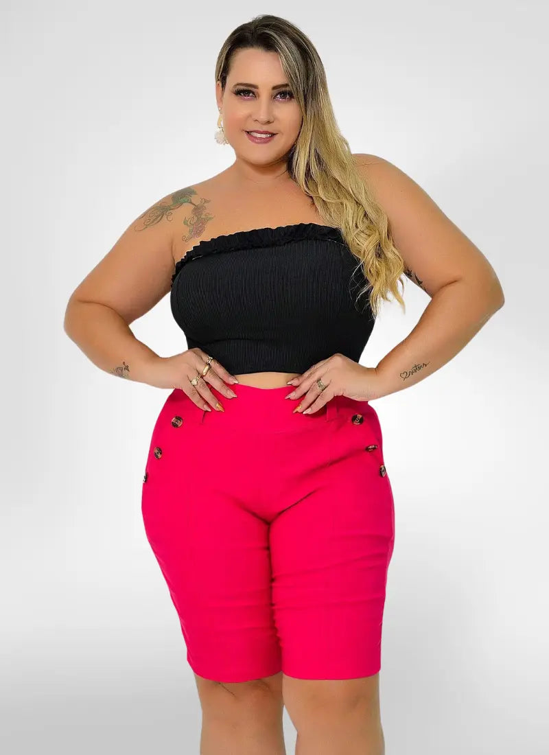 Bermuda Feminina alfaiataria plus size com botões no bolso