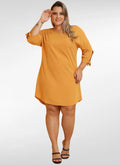 Vestido curto plus size com manga 3/4