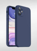 Capa de Celular de Silicone Iphone com Câmera Fechada