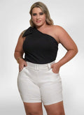 Short Feminino alfaiataria plus size com cinto