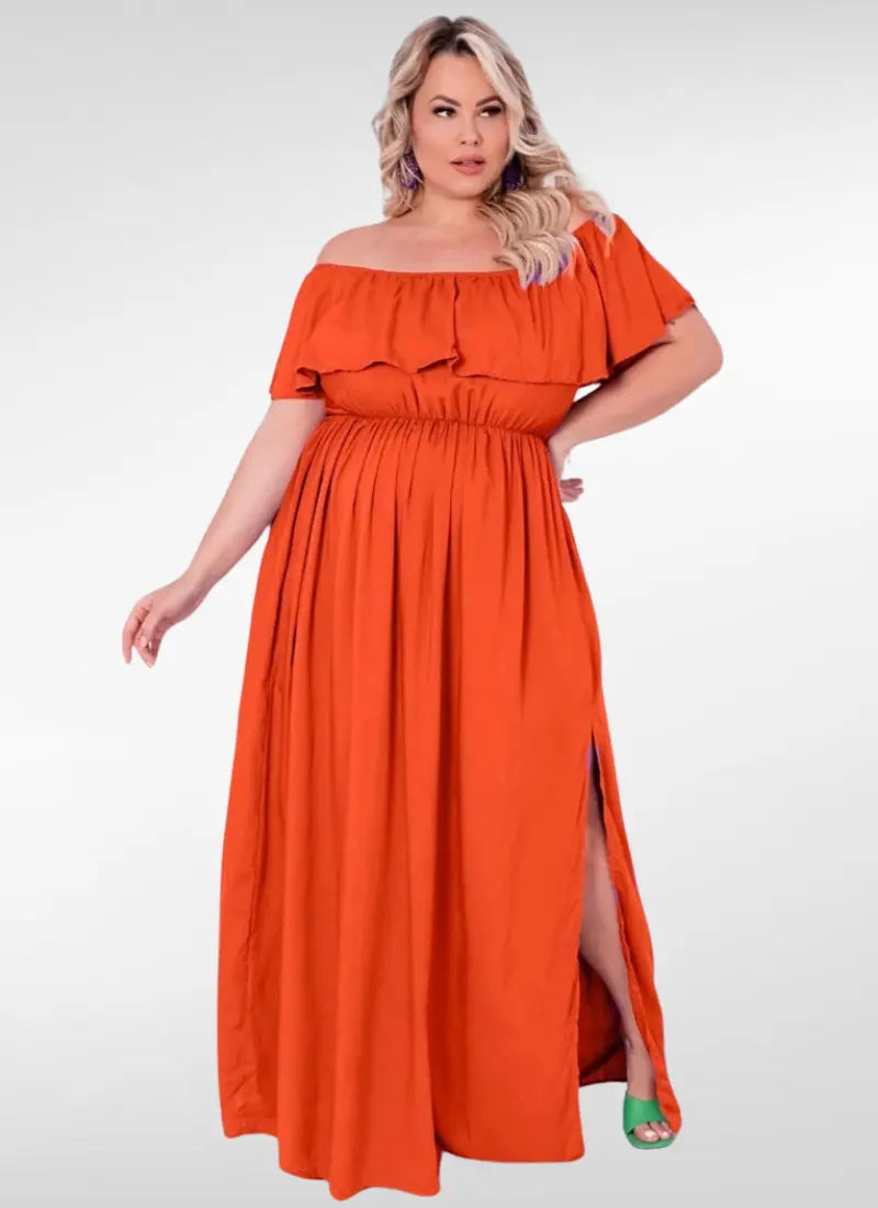 Vestido longo plus size ombro a ombro com fenda