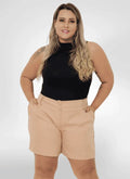 Short Feminino alfaiataria plus size com botões