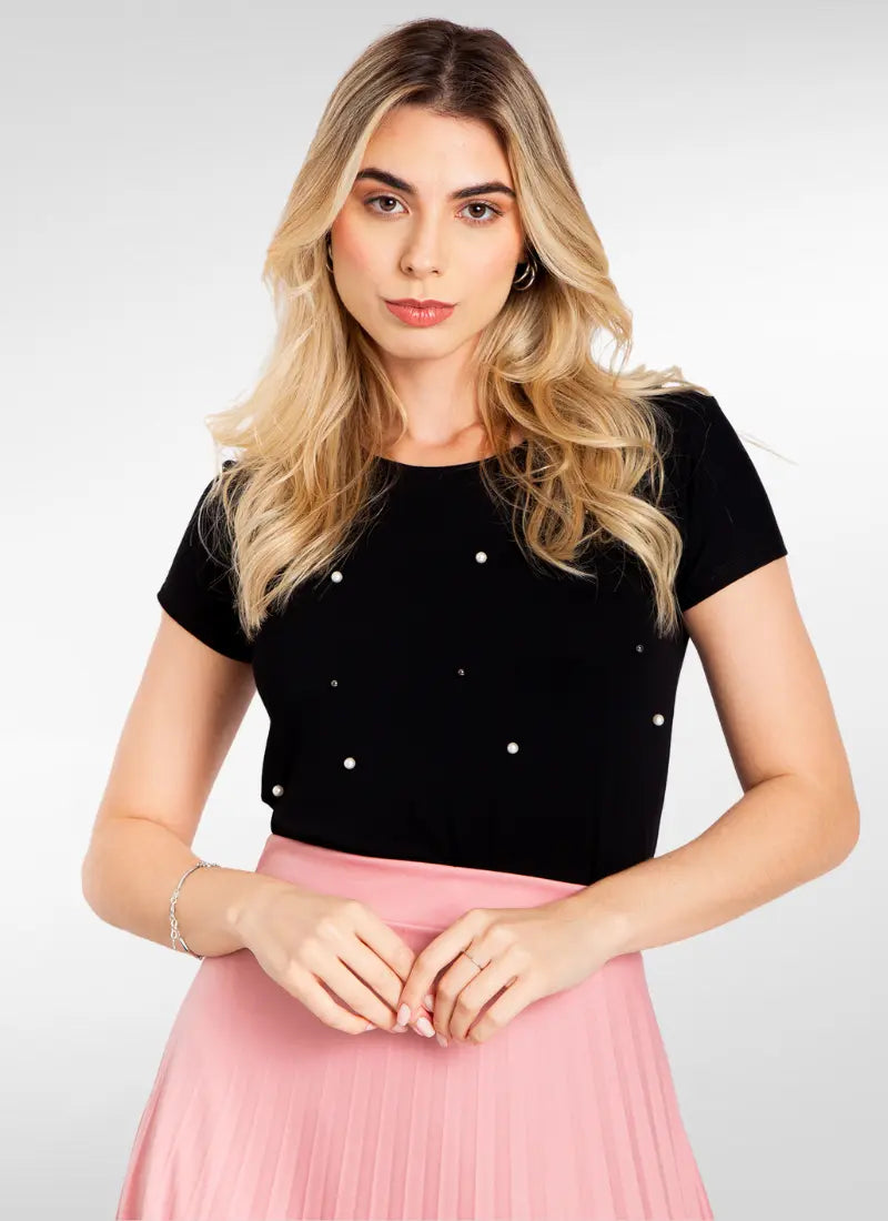 Camiseta Feminina Com Pérolas