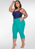 Calça Feminina alfaiataria plus size capri