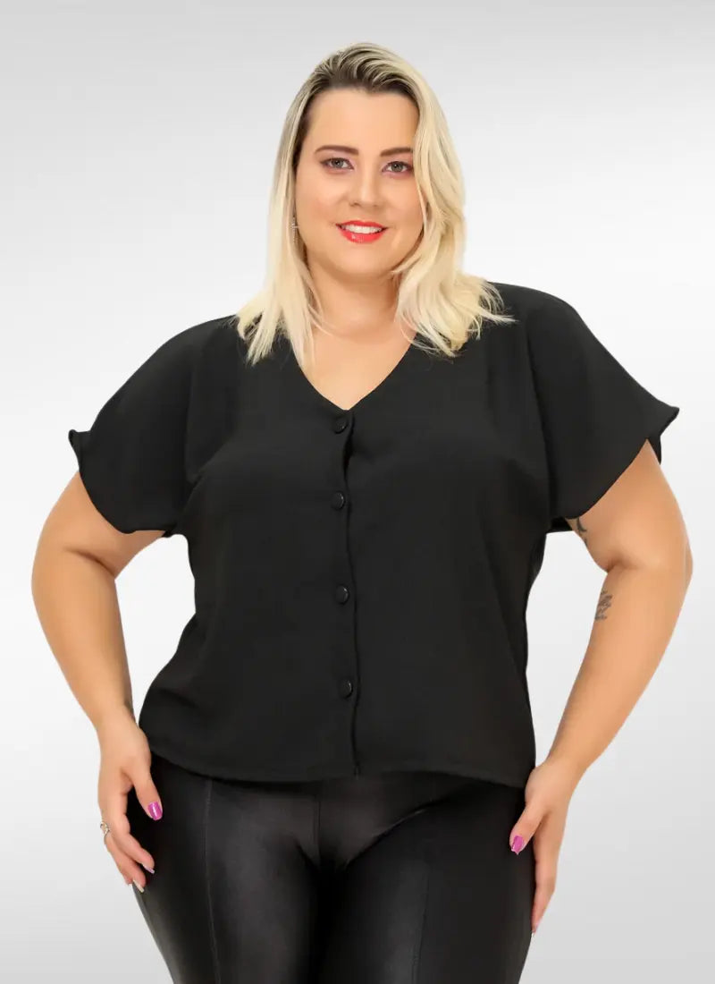 Blusa Feminina plus size com botao forrado