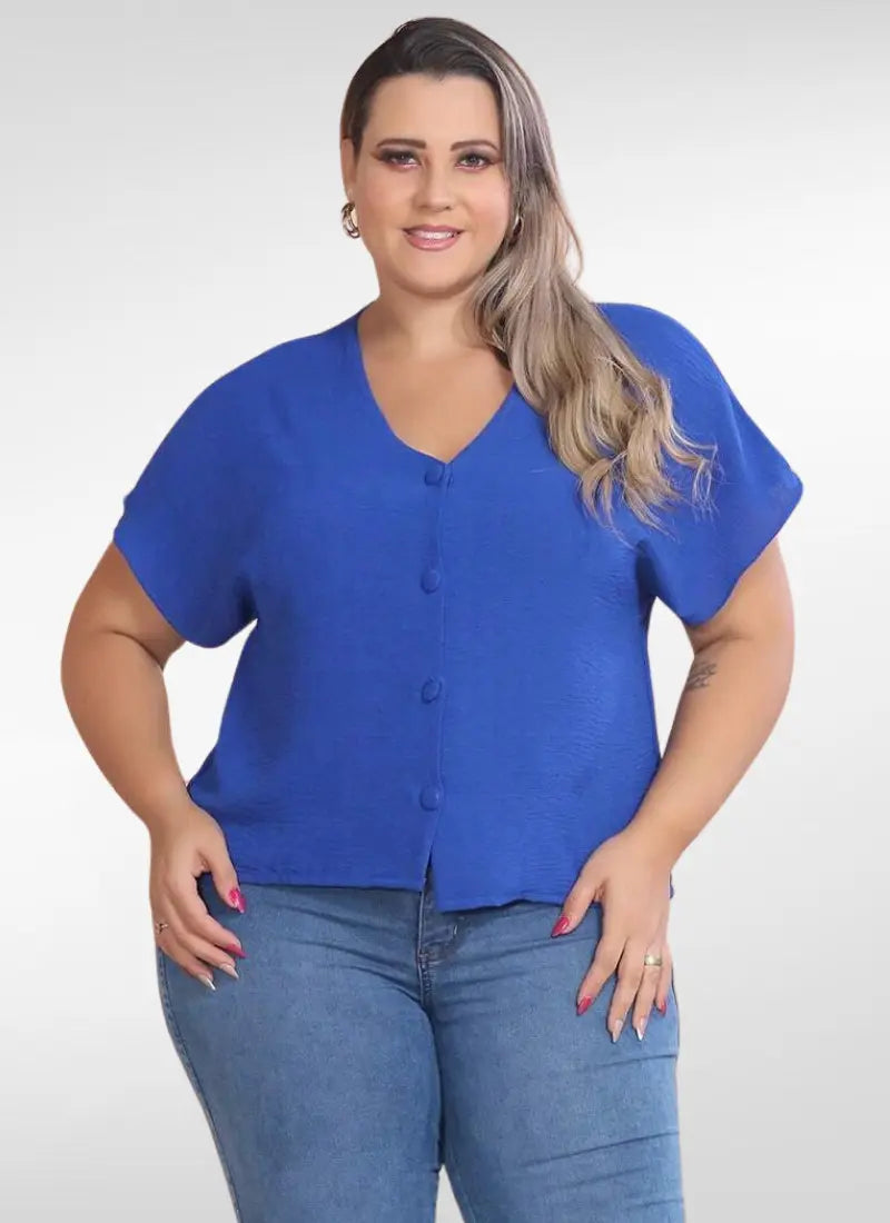 Blusa Feminina plus size com botao forrado